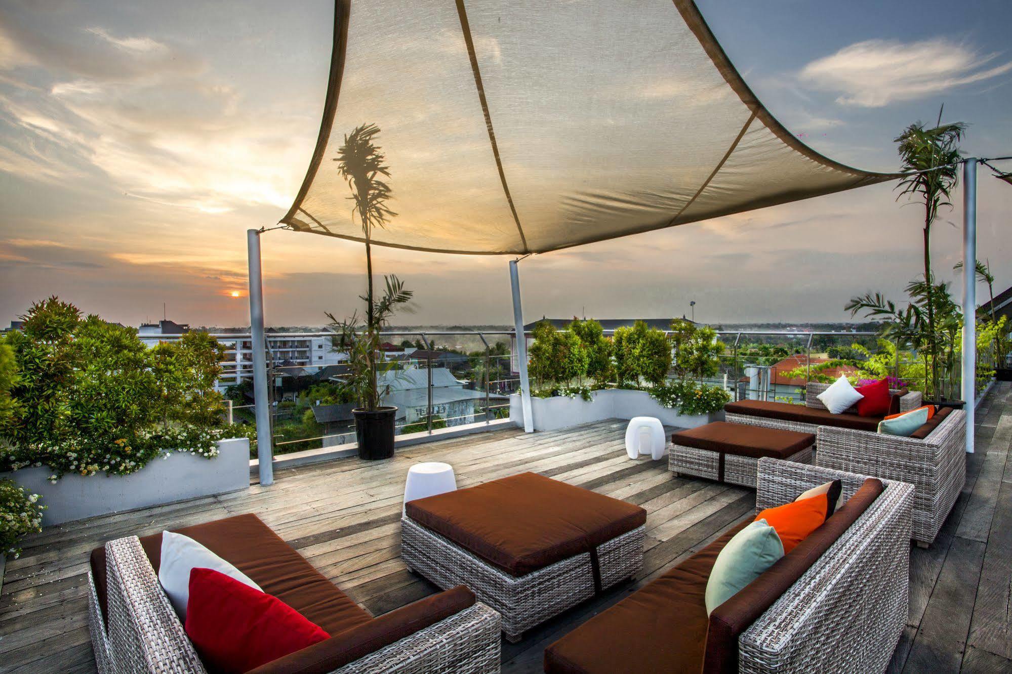 Hotel Daun Bali Seminyak Екстер'єр фото